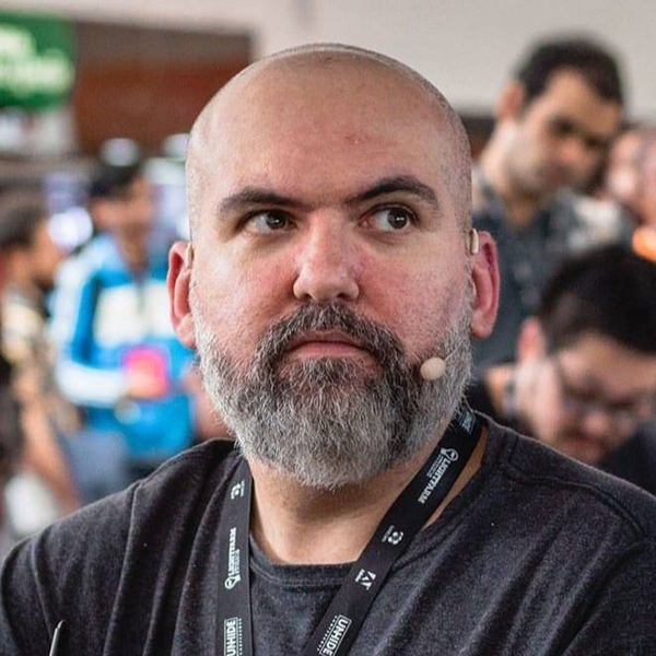 Daniel Lustosa