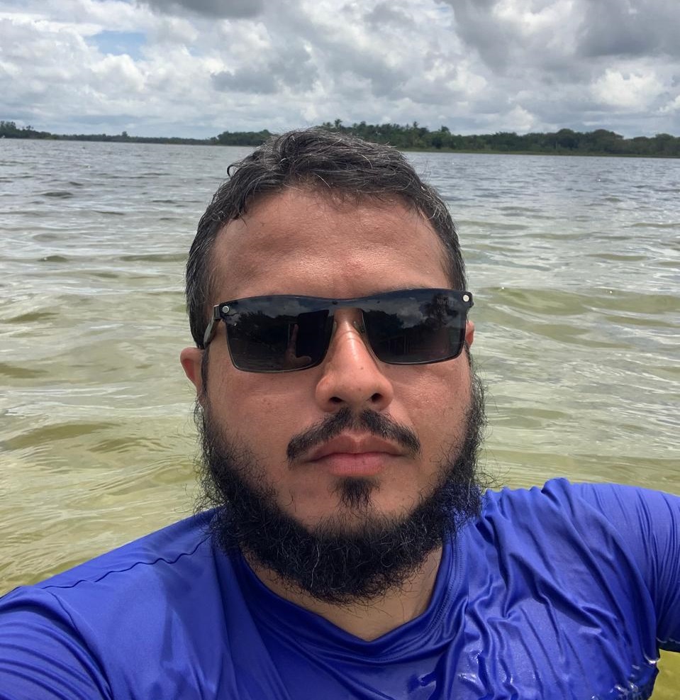 Gilmar Gomes Barroso Soares Júnior 